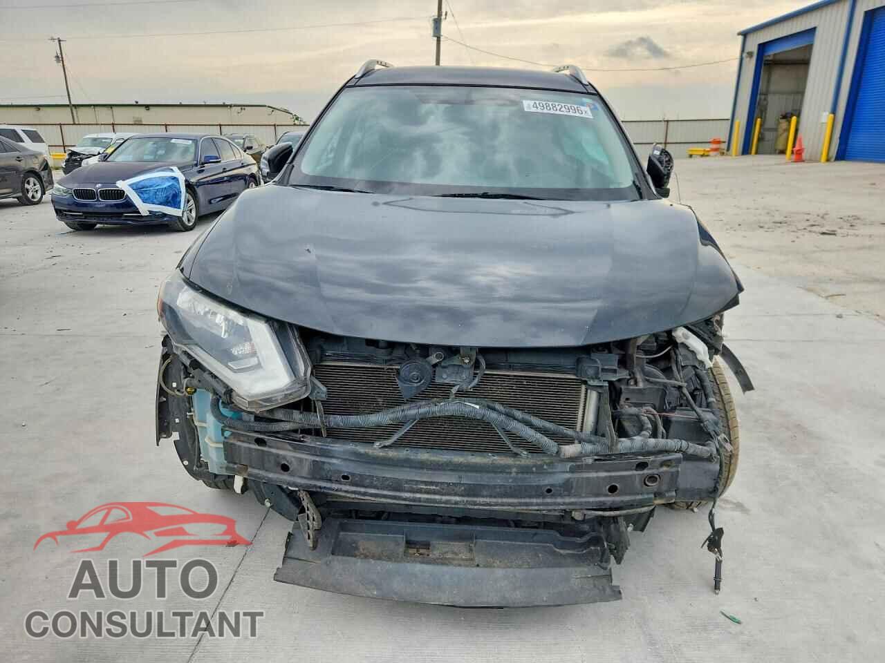 NISSAN ROGUE 2017 - KNMAT2MT5HP534724