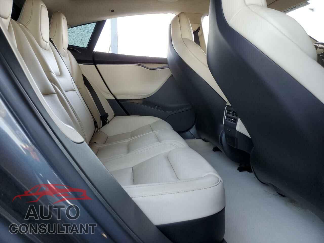 TESLA MODEL S 2018 - 5YJSA1E48JF254615