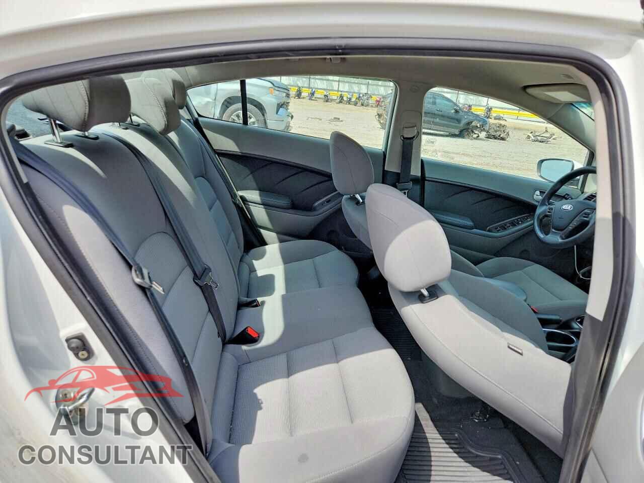 KIA FORTE 2017 - 3KPFK4A79HE080179