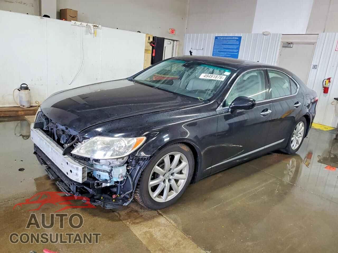 LEXUS LS 2009 - JTHCL46F895001659