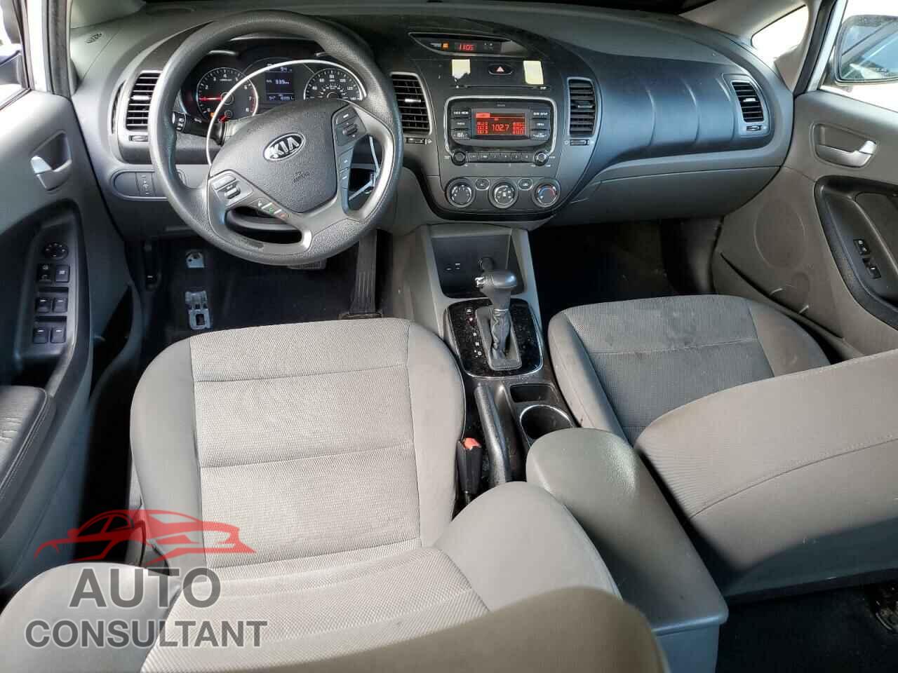 KIA FORTE 2017 - 3KPFK4A76HE040139