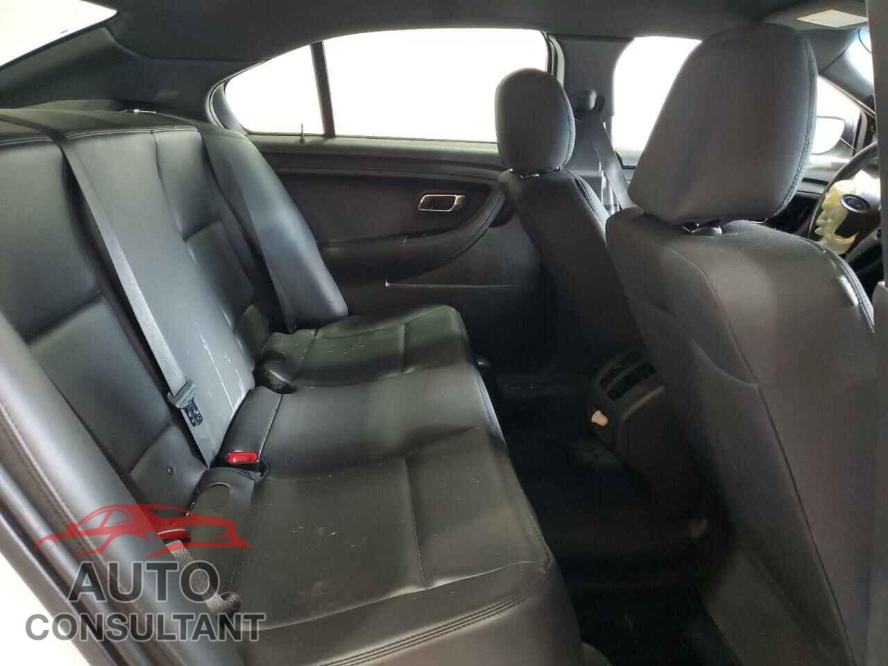 FORD TAURUS 2019 - 1FAHP2MK8KG108792