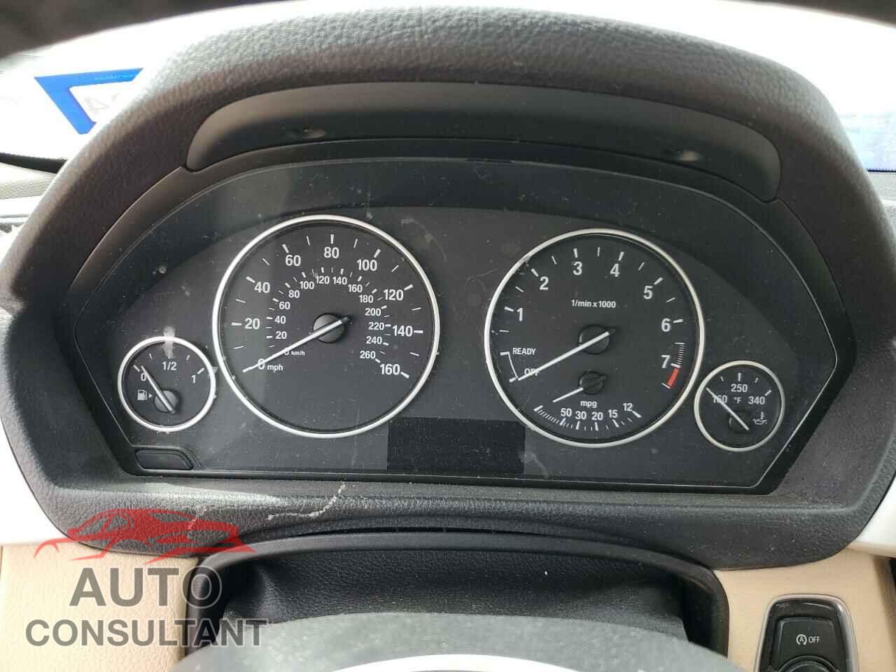 BMW 3 SERIES 2016 - WBA8E1G56GNU12042