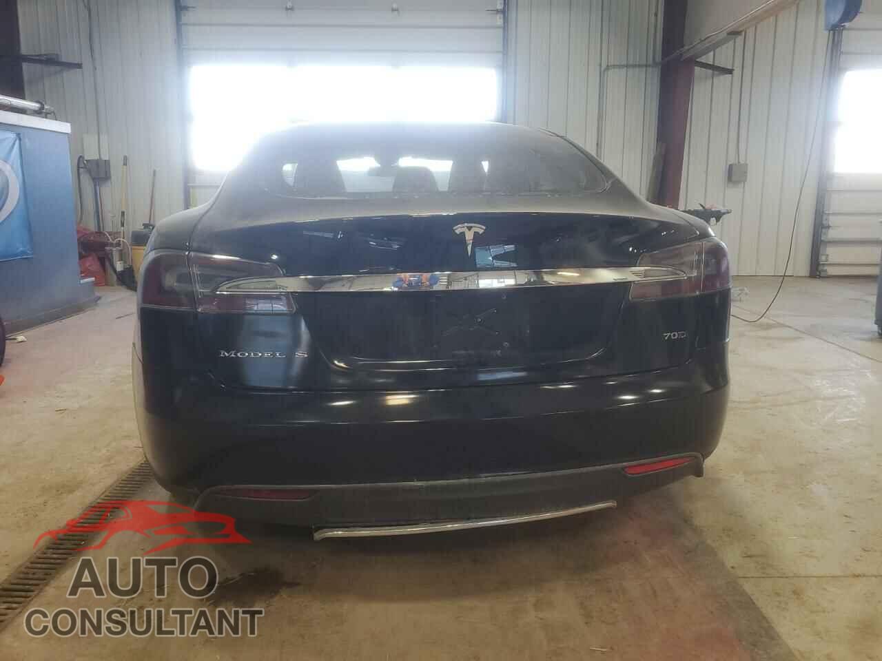 TESLA MODEL S 2015 - 5YJSA1S2XFF090116