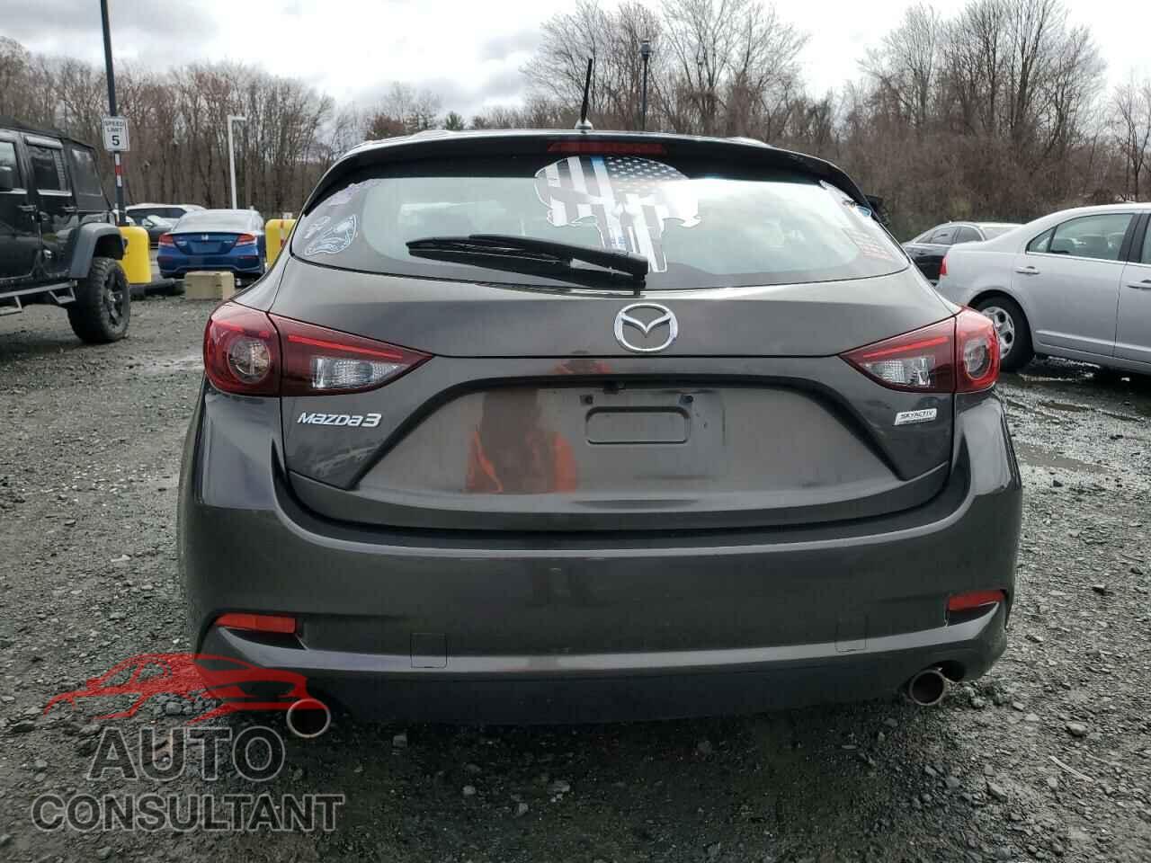 MAZDA 3 2017 - 3MZBN1L7XHM118068