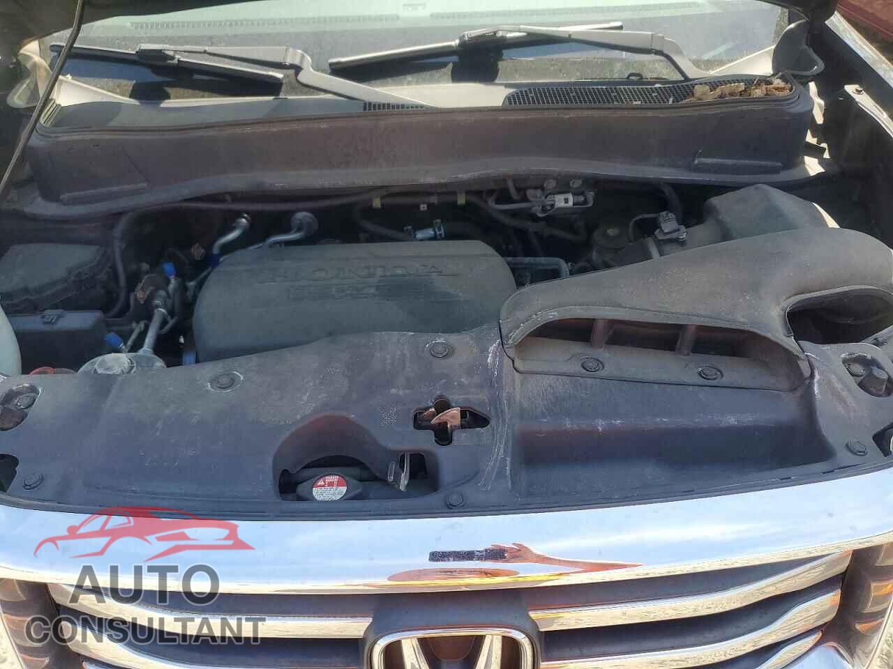 HONDA PILOT 2015 - 5FNYF4H33FB077432