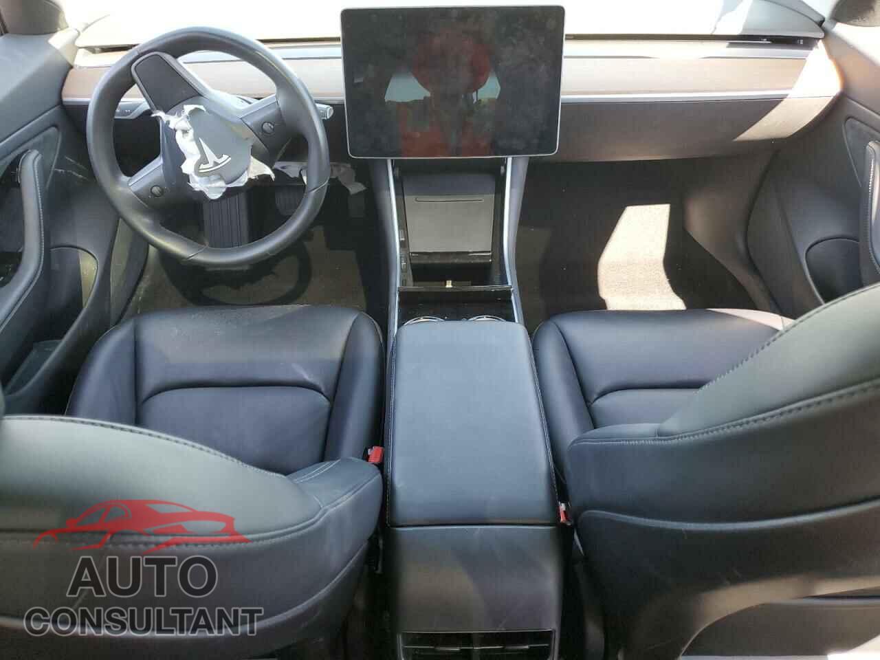TESLA MODEL 3 2018 - 5YJ3E1EA5JF053110