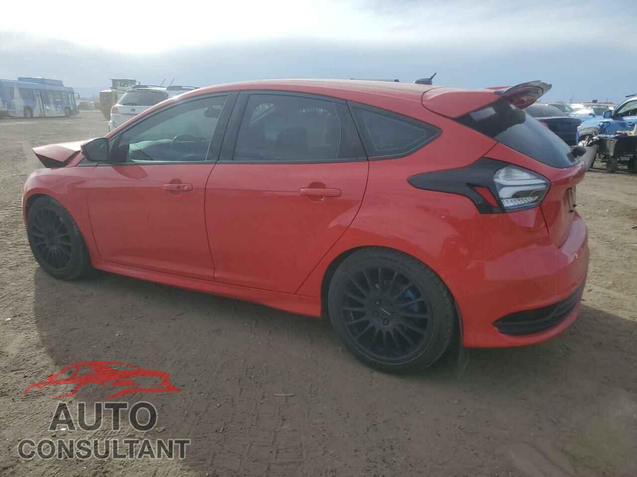 FORD FOCUS 2017 - 1FADP3L95HL310346