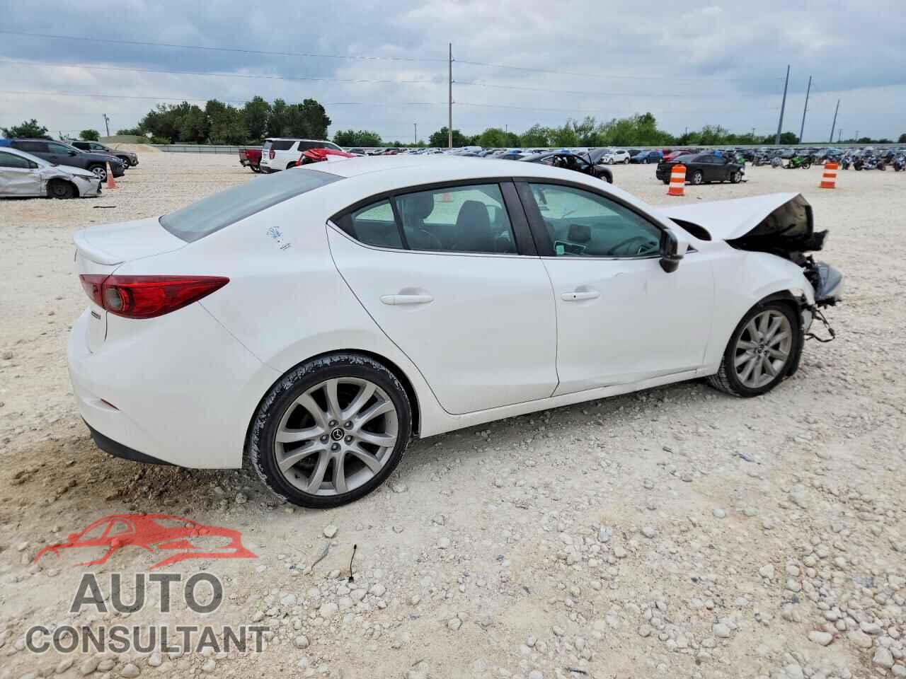 MAZDA 3 2017 - 3MZBN1W32HM141403
