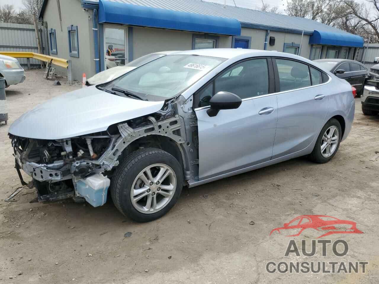 CHEVROLET CRUZE 2018 - 1G1BE5SM4J7109389