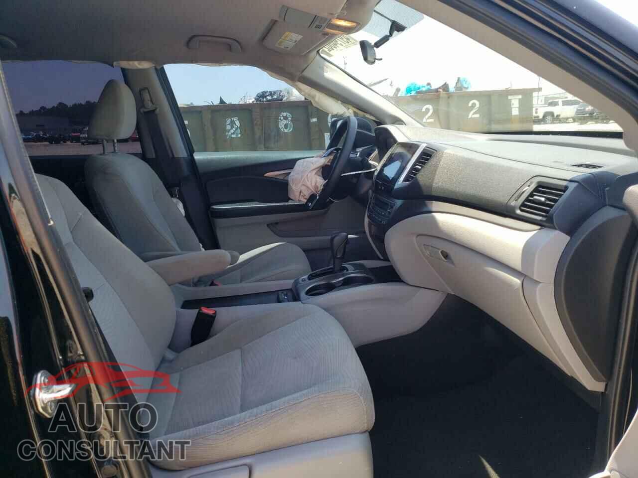 HONDA PILOT 2017 - 5FNYF5H36HB041727