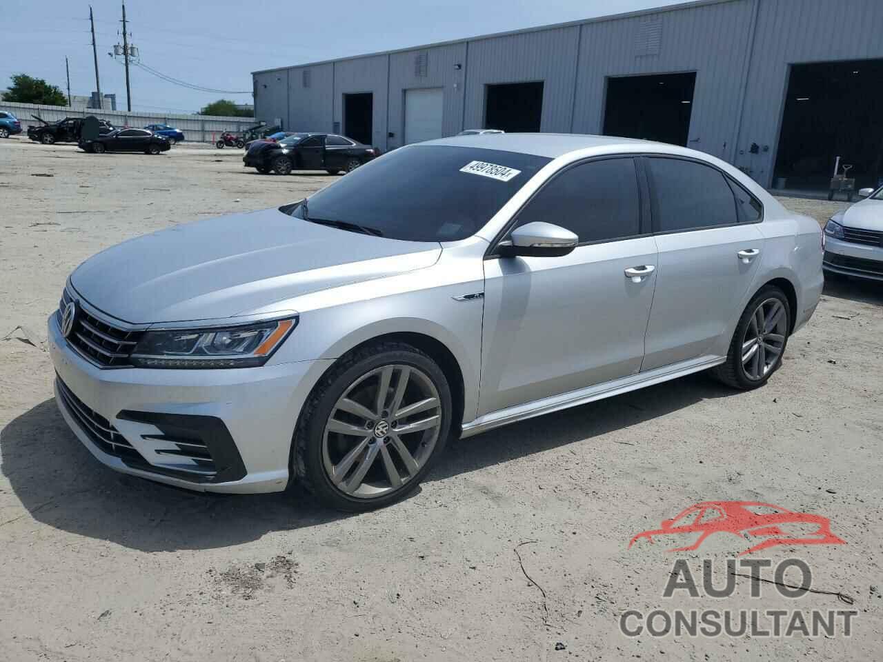 VOLKSWAGEN PASSAT 2018 - 1VWAA7A39JC014222