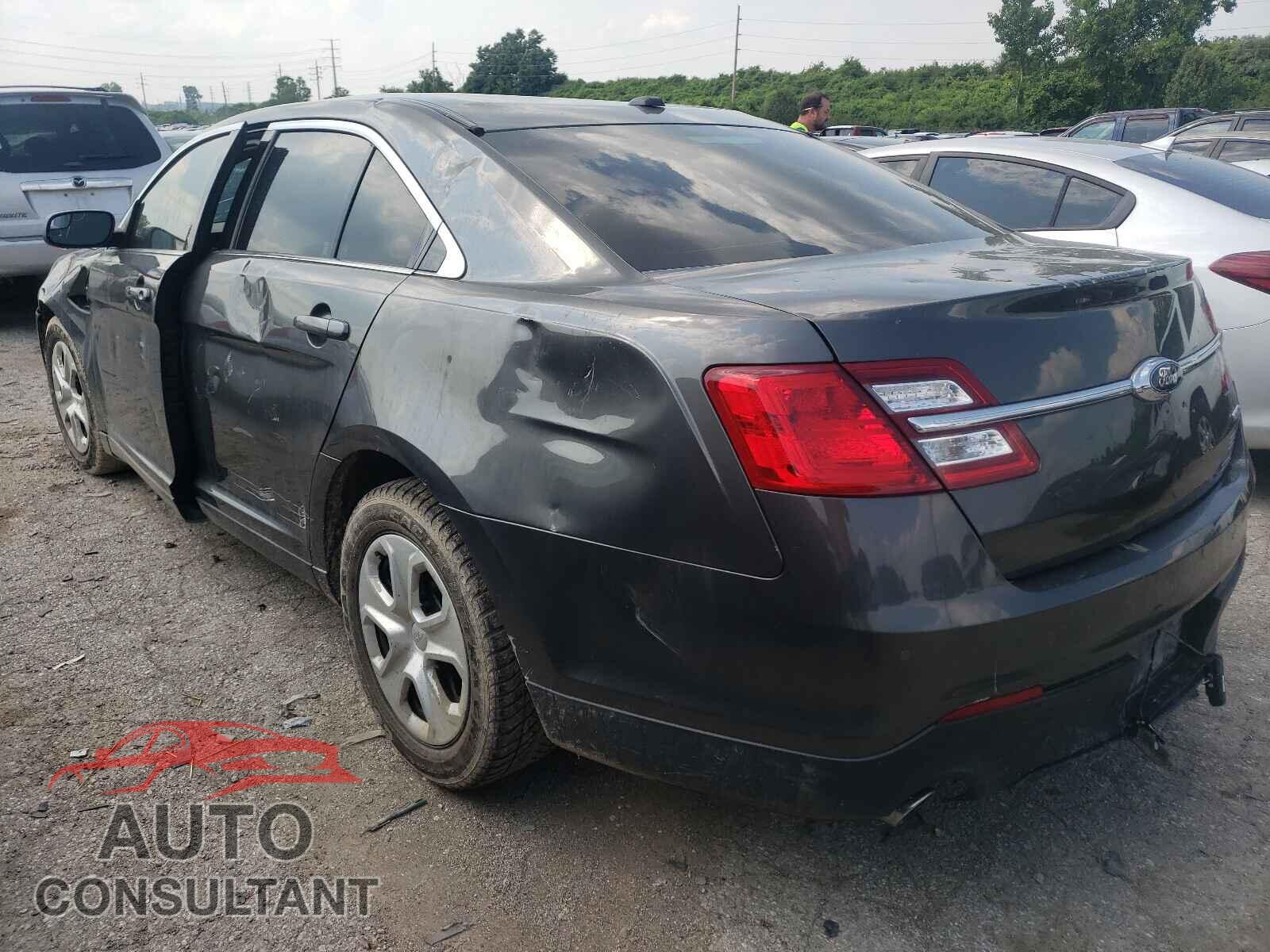 FORD TAURUS 2017 - 1FAHP2H88HG109805