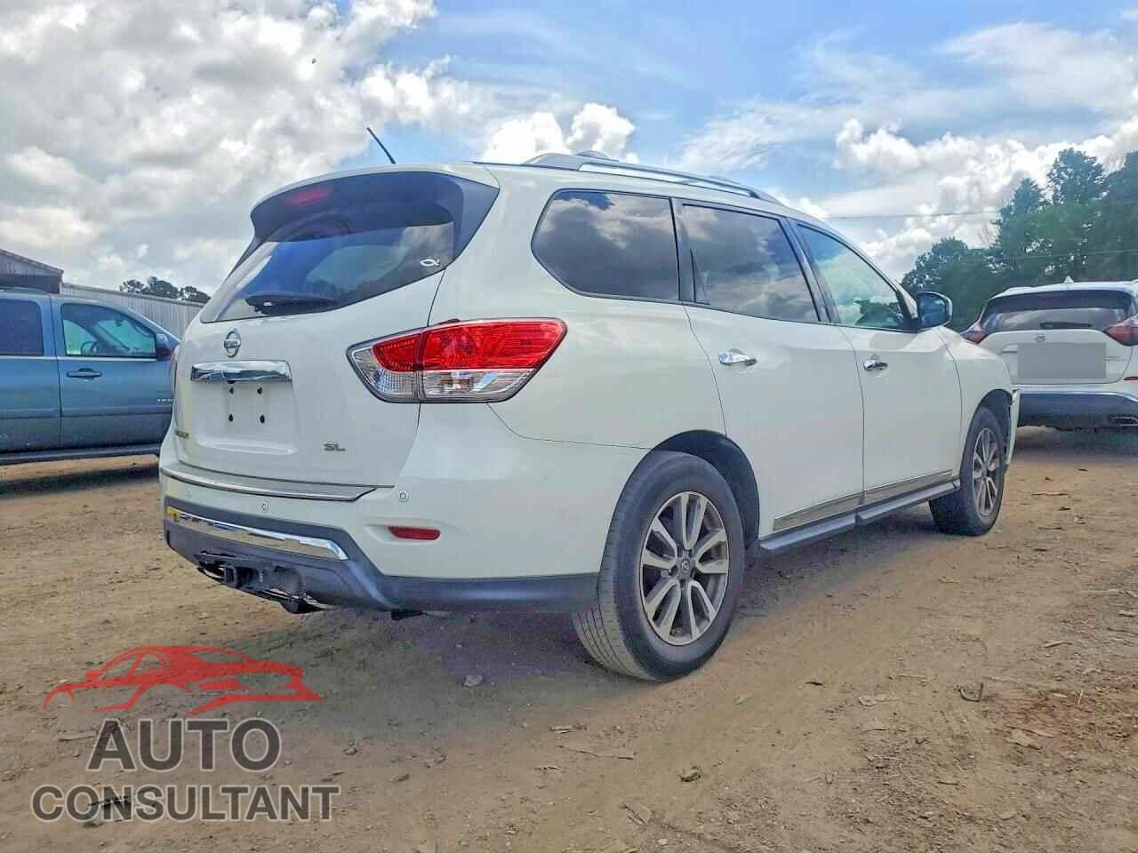 NISSAN PATHFINDER 2013 - 5N1AR2MN3DC652669