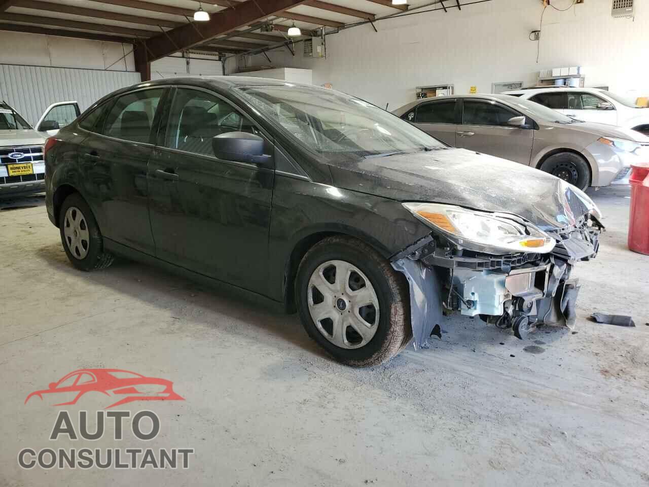 FORD FOCUS 2013 - 1FADP3E28DL331640