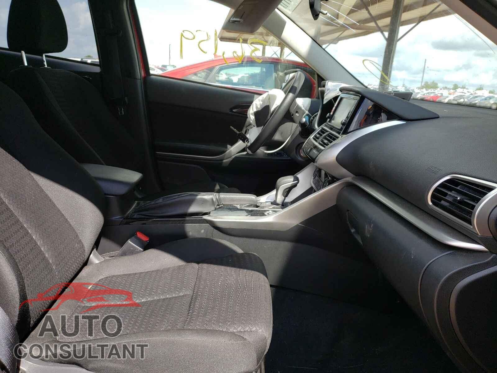 MITSUBISHI ECLIPSE 2019 - JA4AT3AA4KZ038831