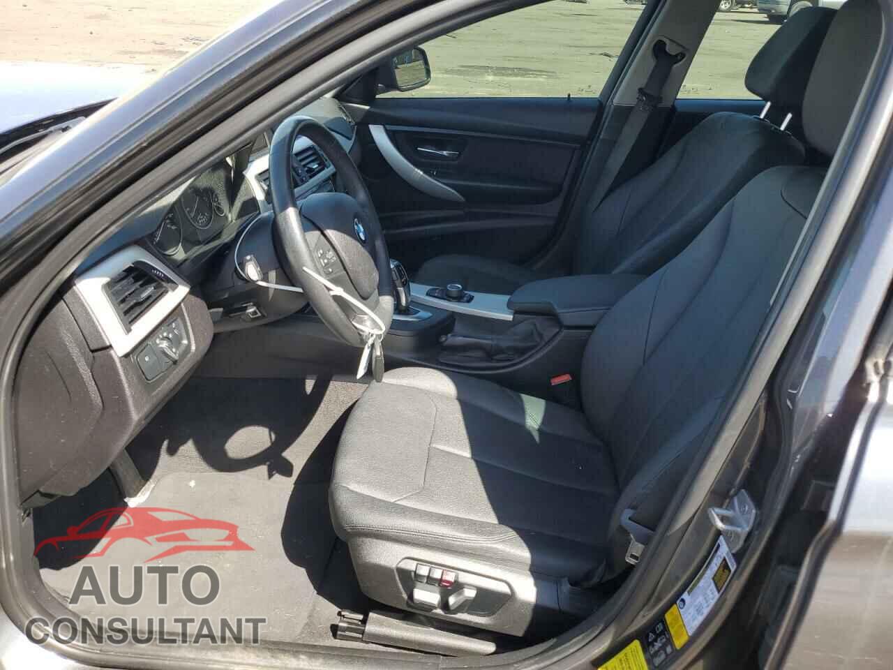 BMW 3 SERIES 2018 - WBA8E5G52JNV03341