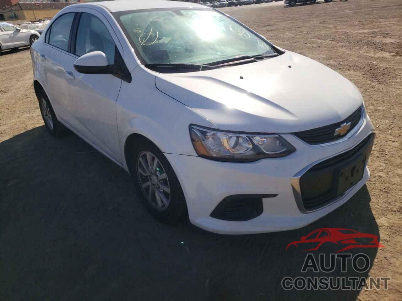 CHEVROLET SONIC 2017 - 1G1JD5SG1H4109712