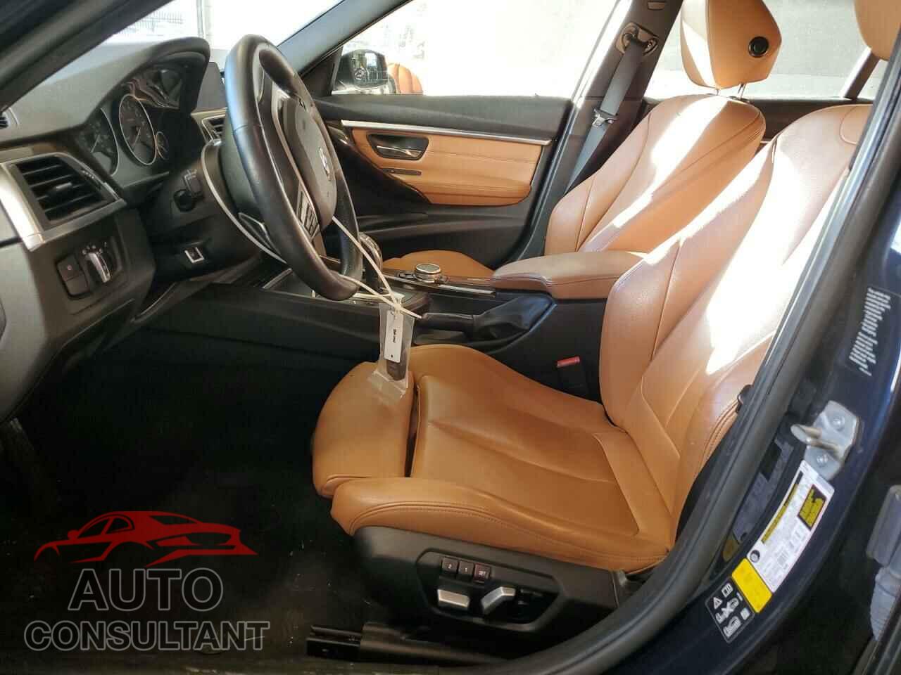 BMW 3 SERIES 2016 - WBA8E3G52GNT76197