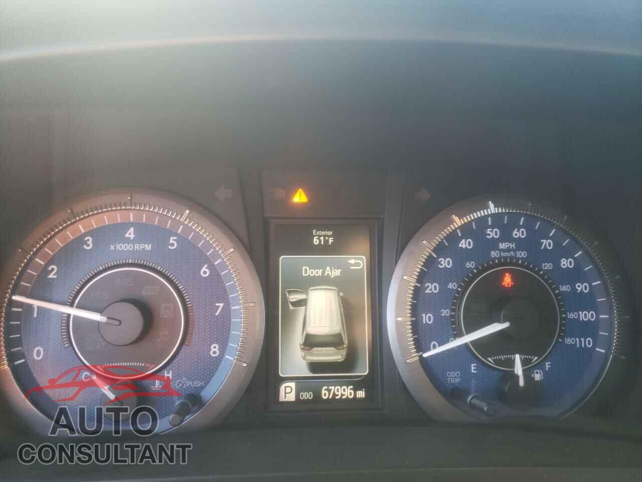 TOYOTA SIENNA 2017 - 5TDYZ3DC5HS802213