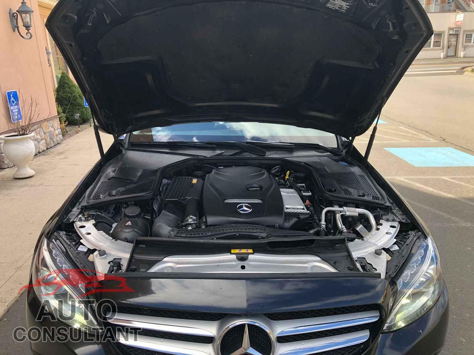 MERCEDES-BENZ C CLASS 2017 - 55SWF4KB1HU180857