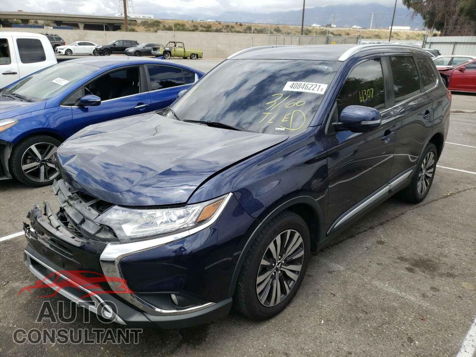 MITSUBISHI OUTLANDER 2019 - JA4AD3A37KZ014893
