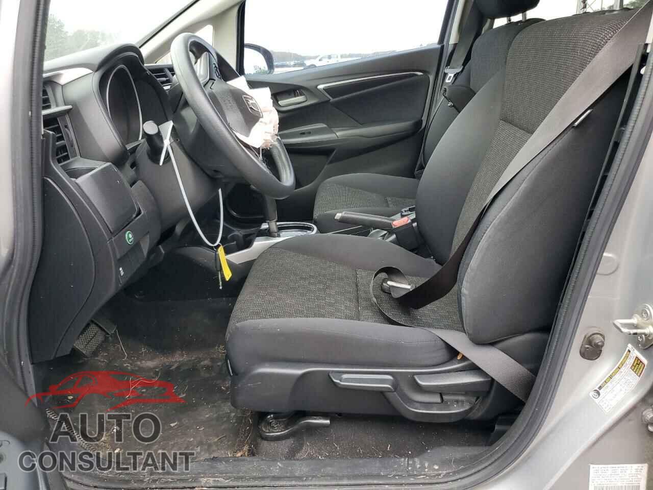 HONDA FIT 2017 - JHMGK5H56HS016420