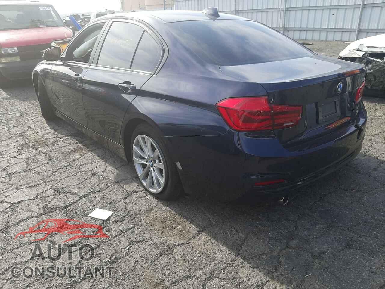 BMW 3 SERIES 2017 - WBA8E1G31HNU15642