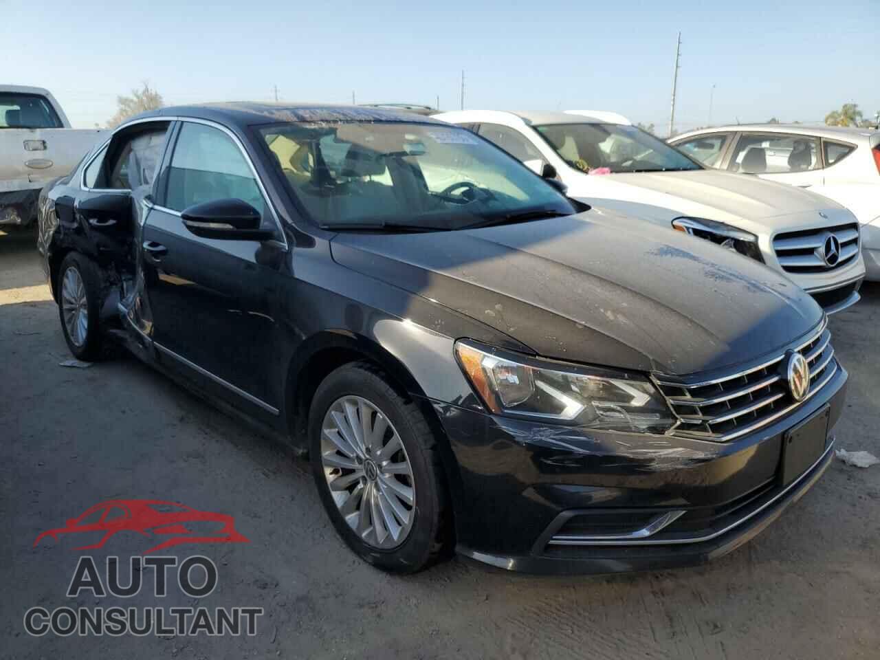 VOLKSWAGEN PASSAT 2017 - 1VWBT7A36HC047882
