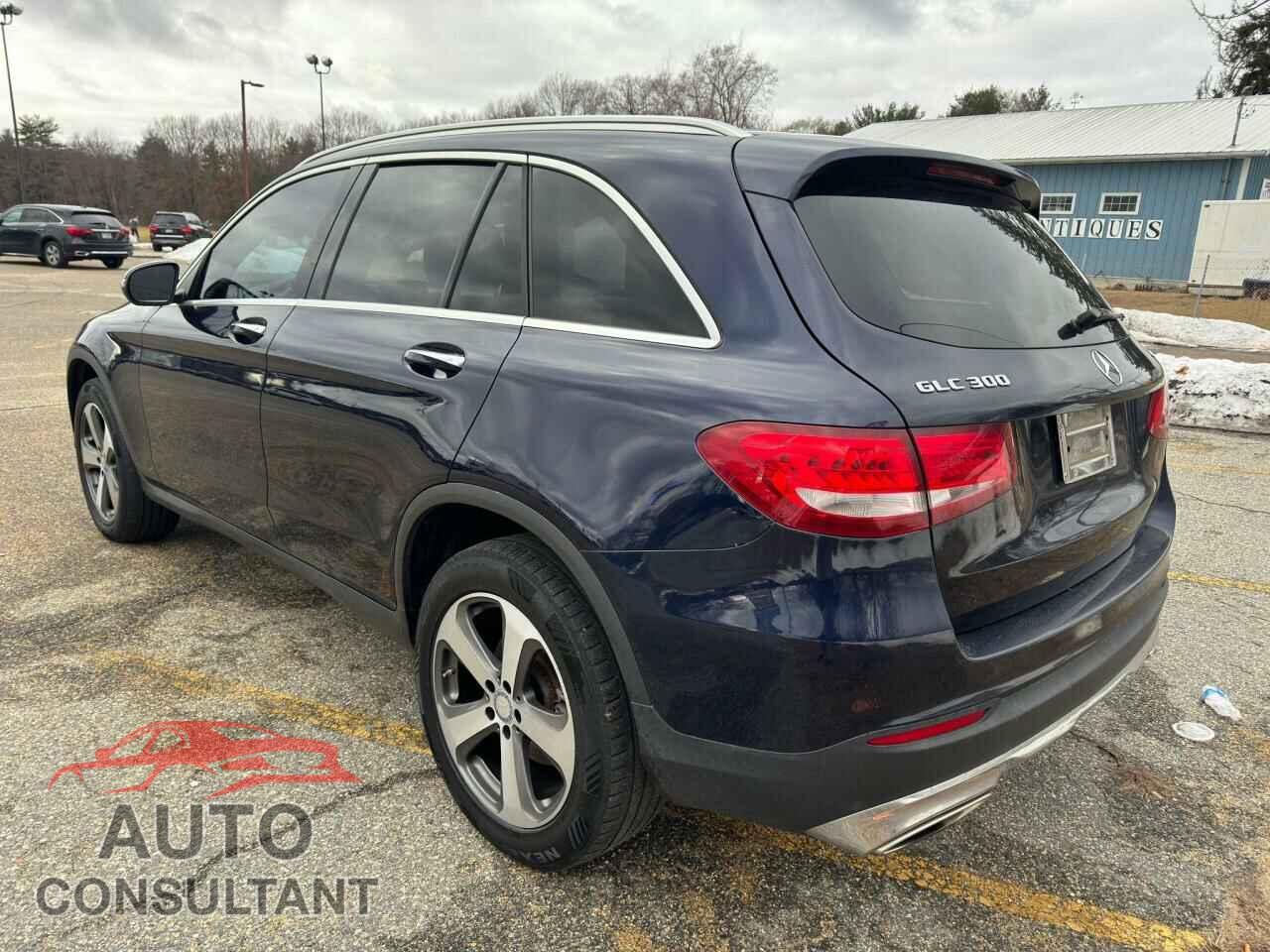 MERCEDES-BENZ GLC-CLASS 2017 - WDC0G4KBXHF173836