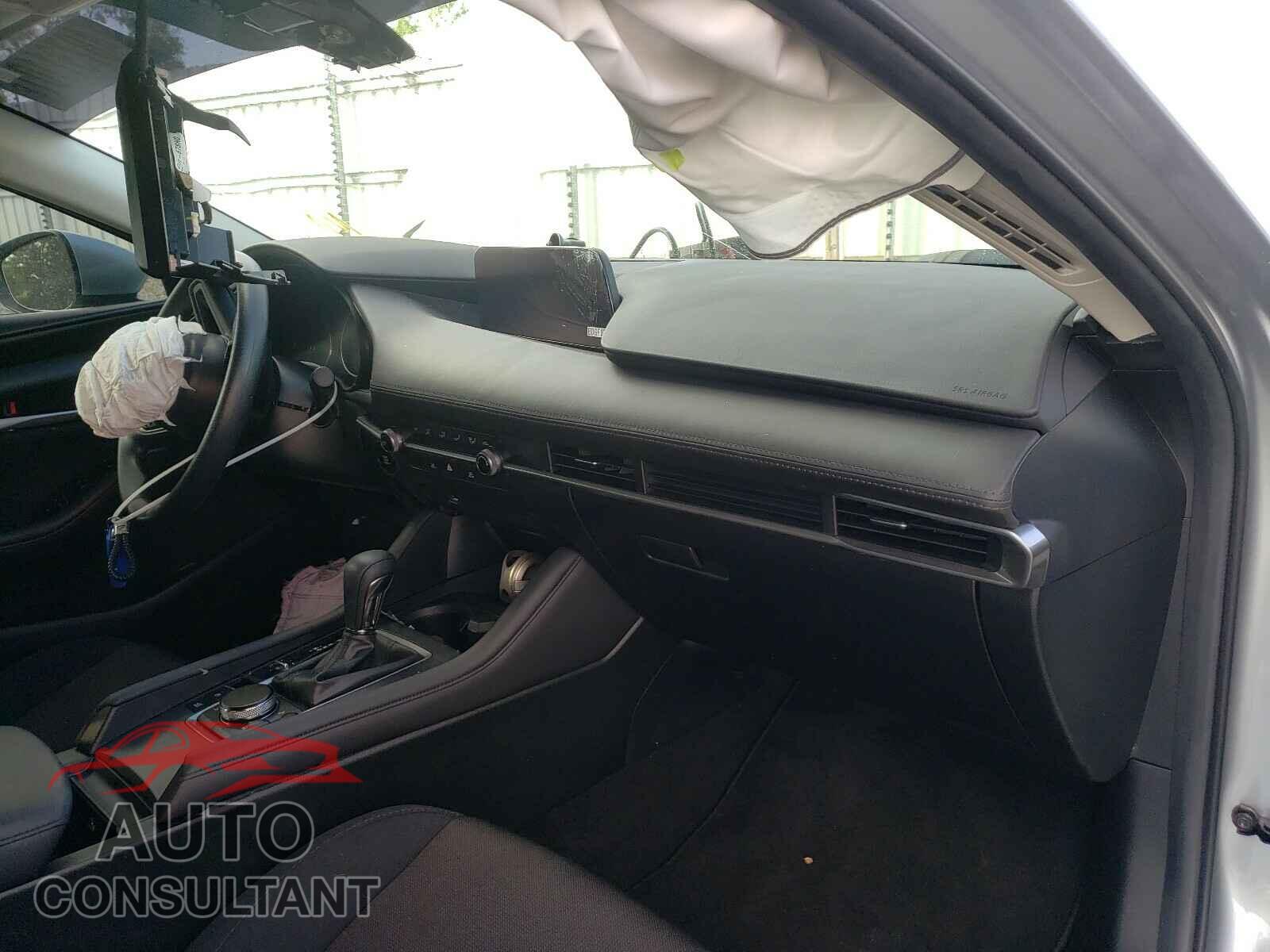 MAZDA 3 2019 - 3MZBPABL9KM113301