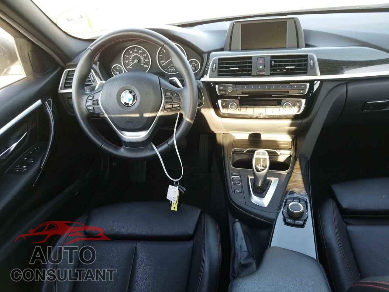 BMW 3 SERIES 2017 - WBA8B9G50HNU48981