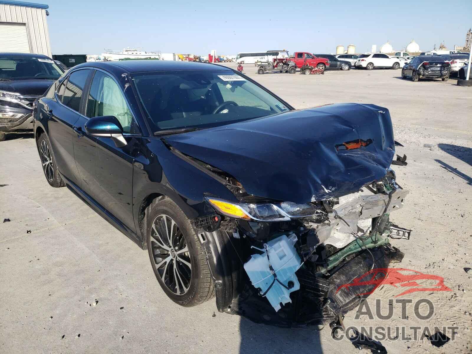 TOYOTA CAMRY 2020 - 4T1G11AK4LU389168