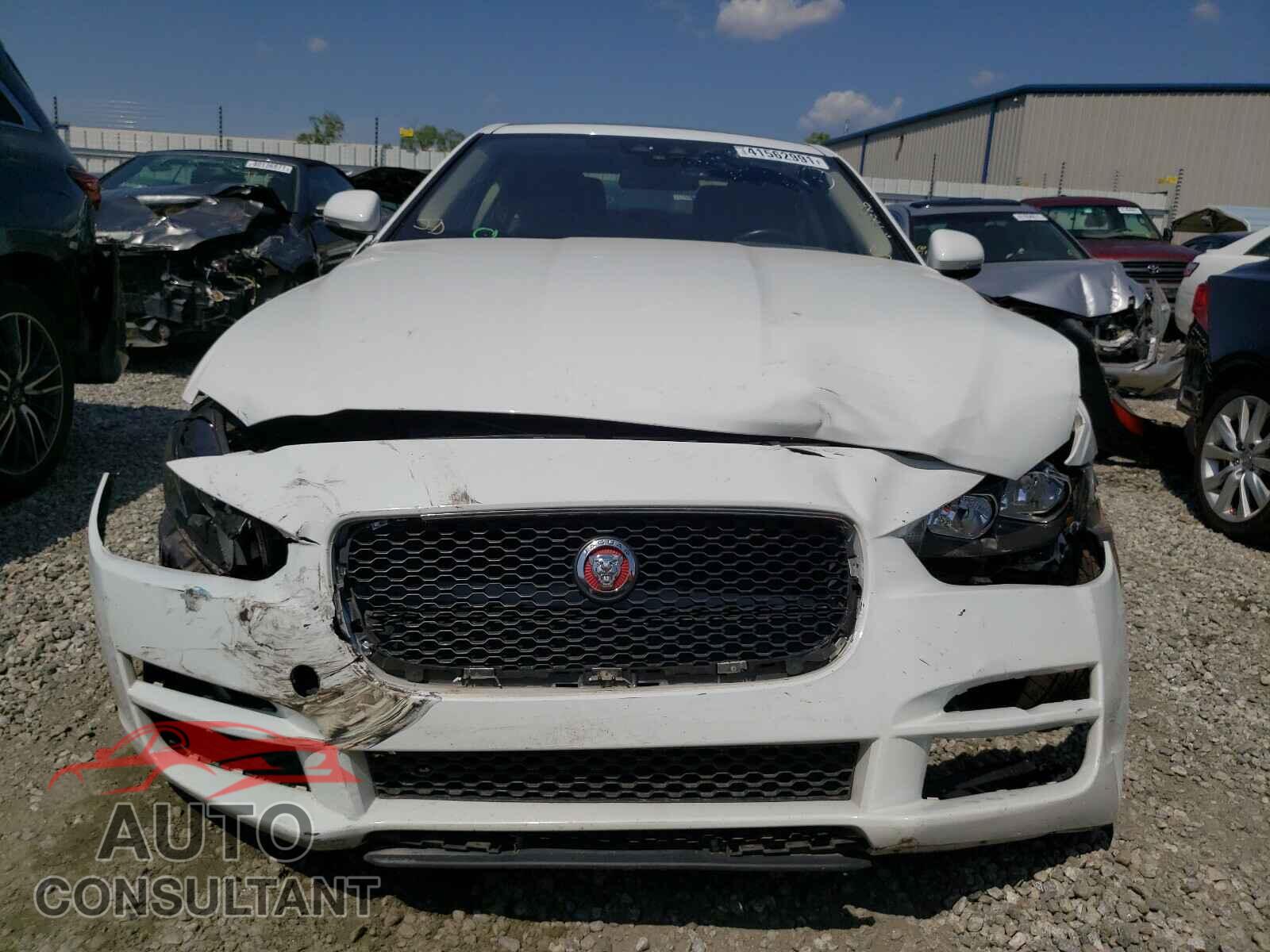 JAGUAR XE 2017 - SAJAR4BG7HA978398