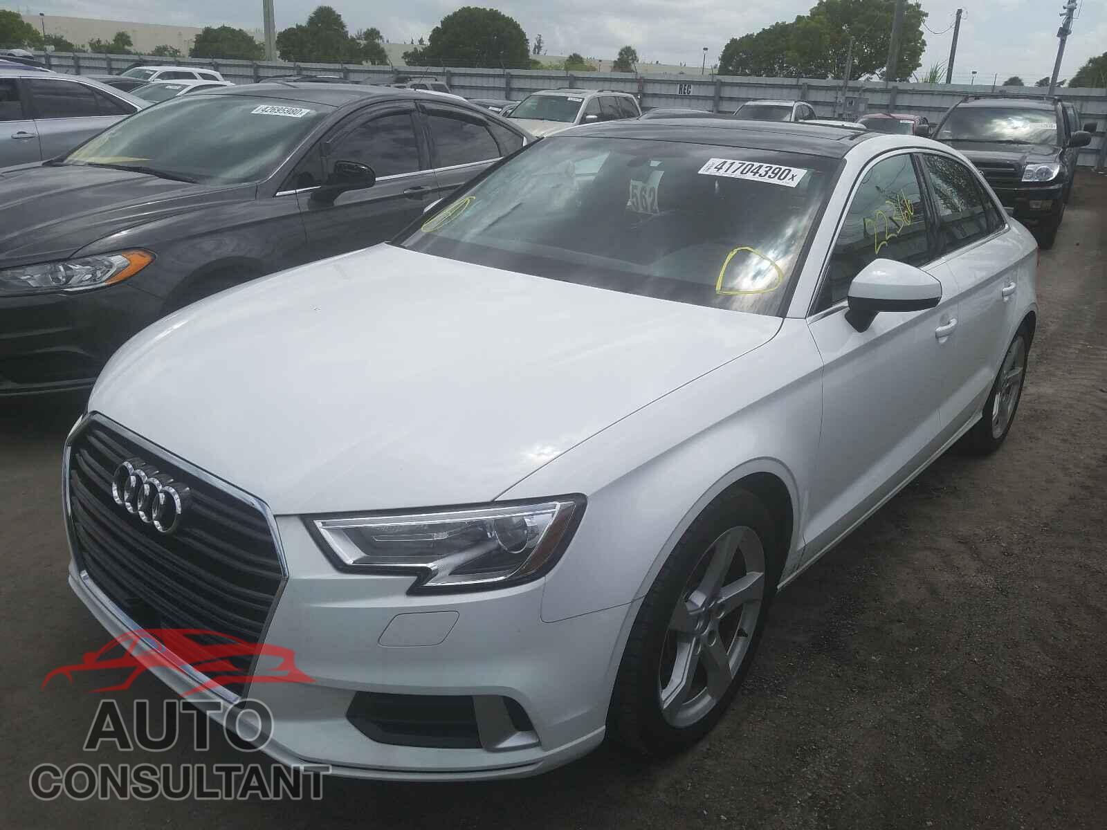AUDI A3 2019 - WAUAUGFF3K1010142