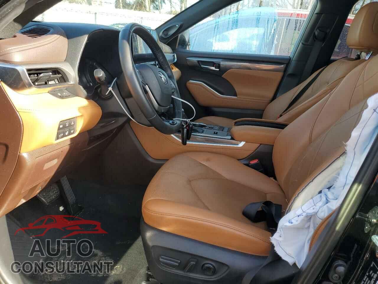 TOYOTA HIGHLANDER 2021 - 5TDEBRCH6MS065198