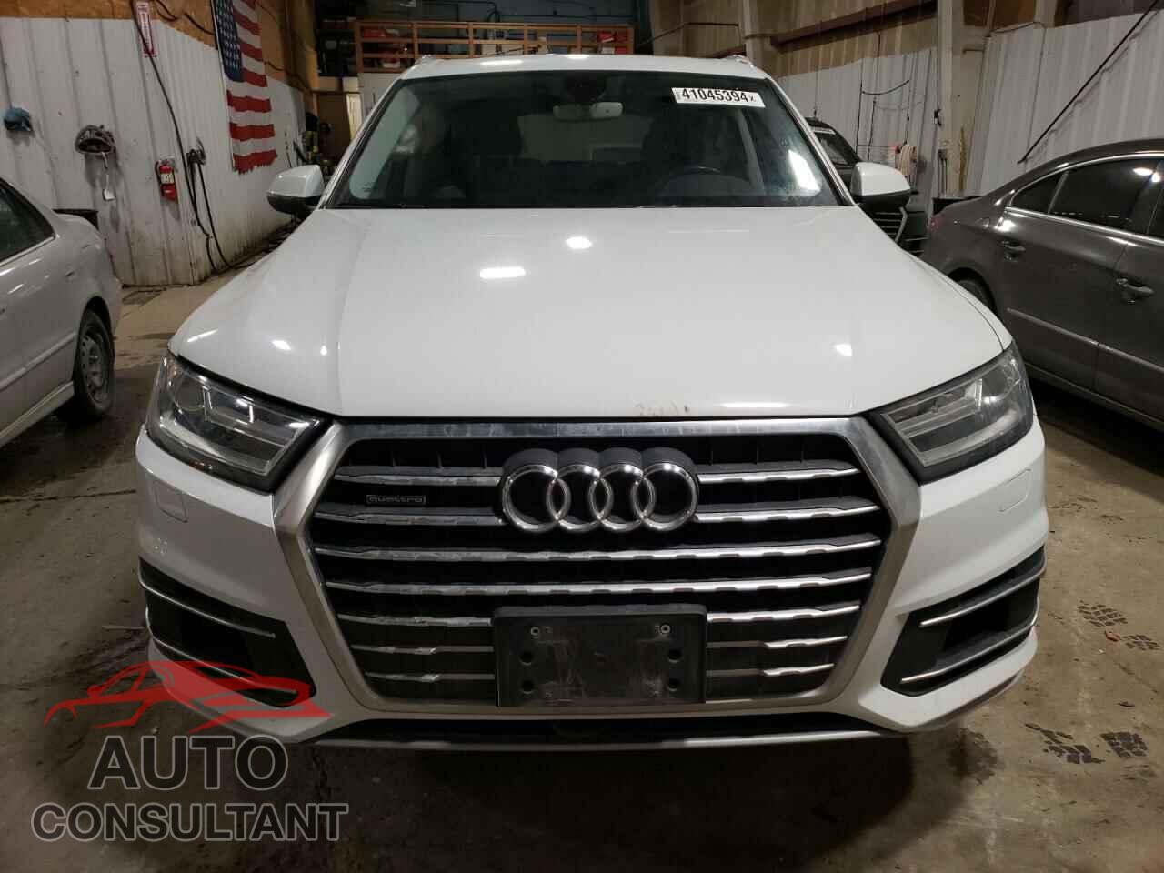 AUDI Q7 2017 - WA1AAAF76HD000661