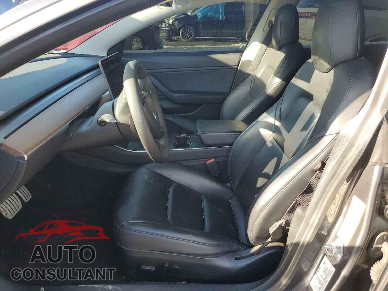 TESLA MODEL 3 2020 - 5YJ3E1ECXLF736151