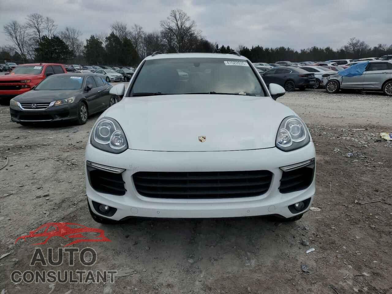 PORSCHE CAYENNE 2016 - WP1AA2A27GKA37895