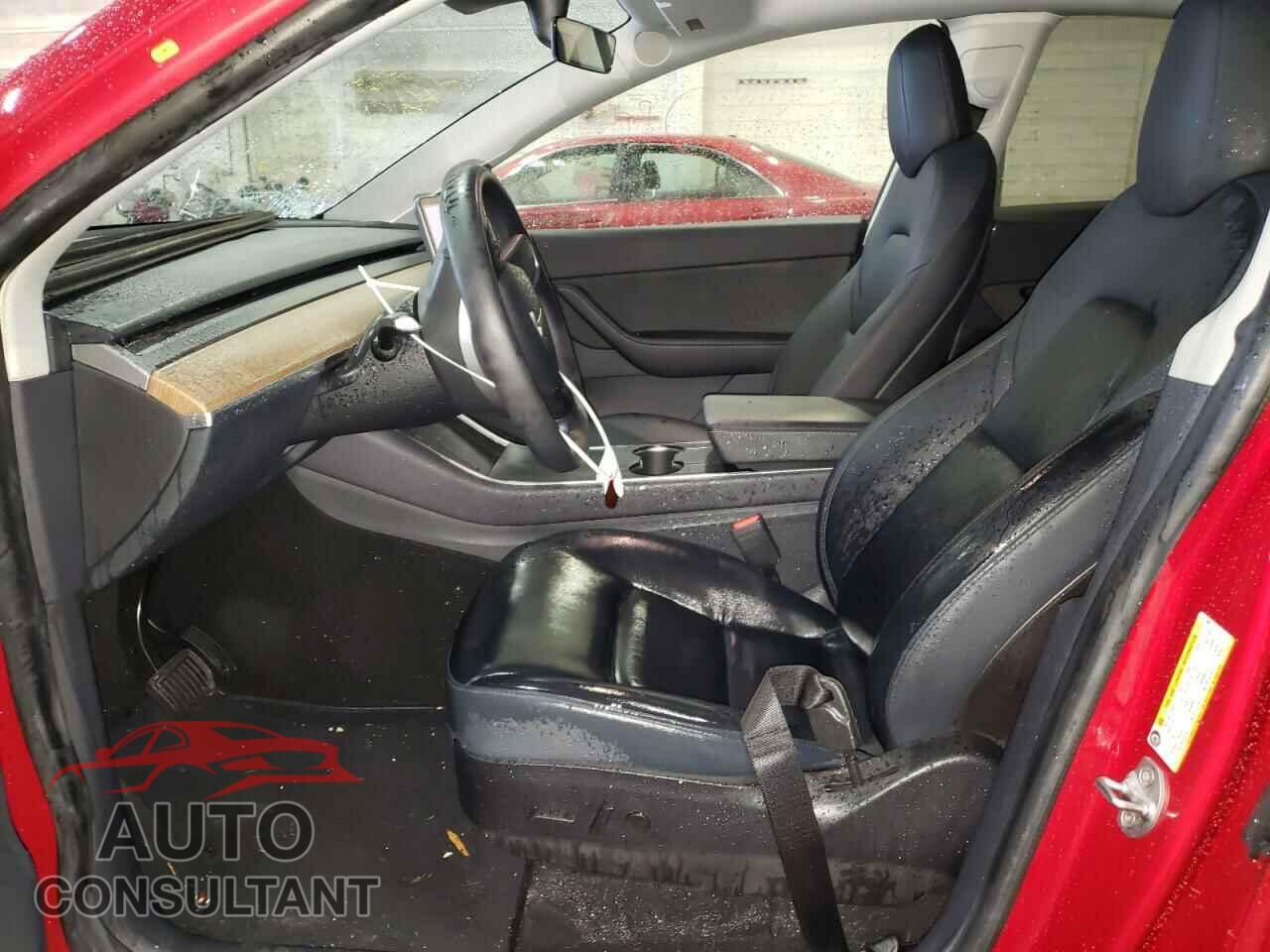 TESLA MODEL Y 2020 - 5YJYGDEEXLF011006