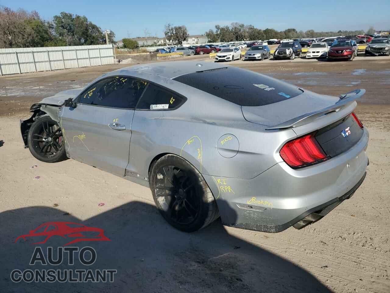 FORD MUSTANG 2019 - 1FA6P8CF7K5195823
