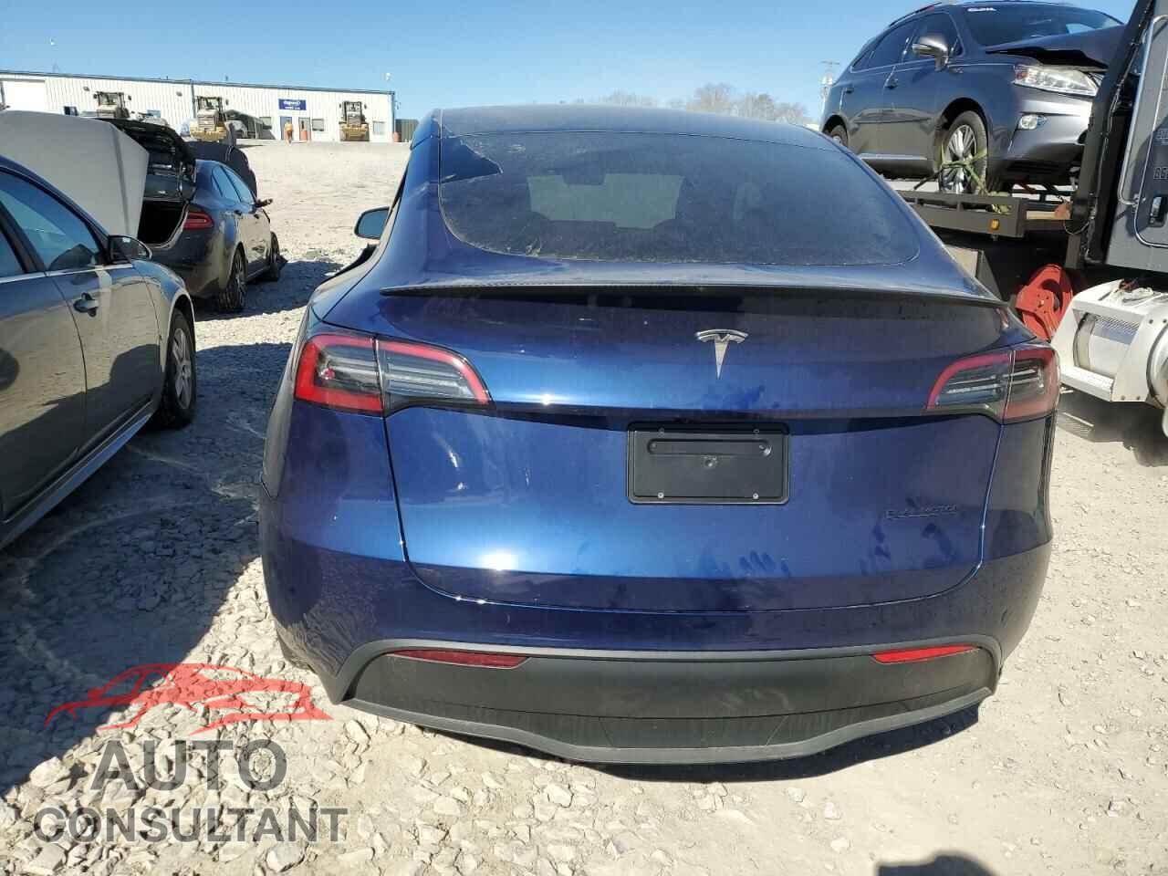 TESLA MODEL Y 2023 - 7SAYGDEF2PF808562