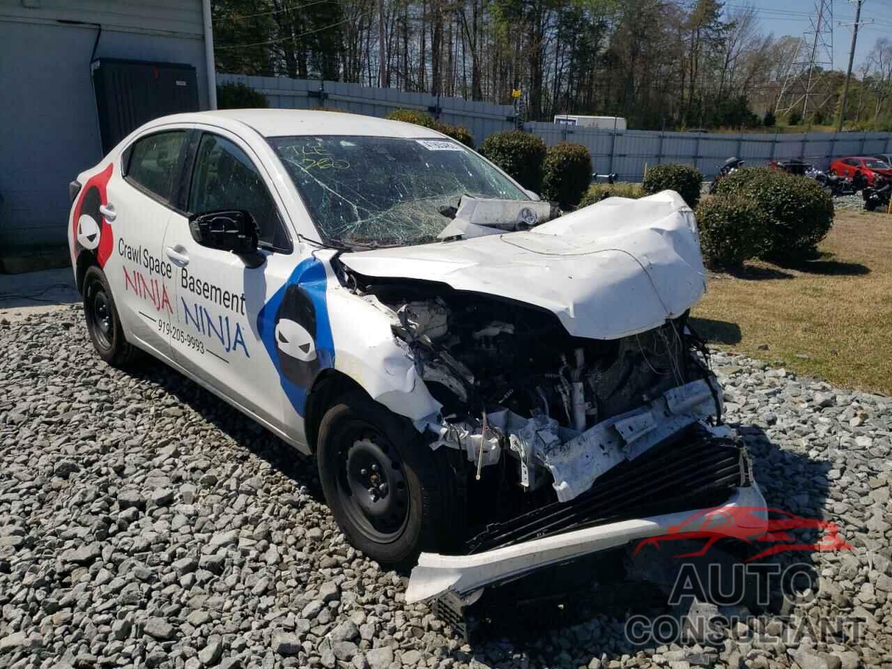 TOYOTA YARIS 2017 - 3MYDLBYVXHY174715