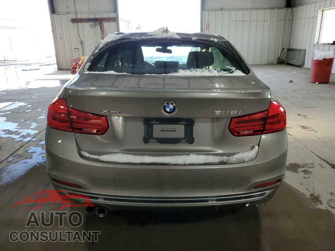 BMW 3 SERIES 2016 - WBA8E3G53GNT77391