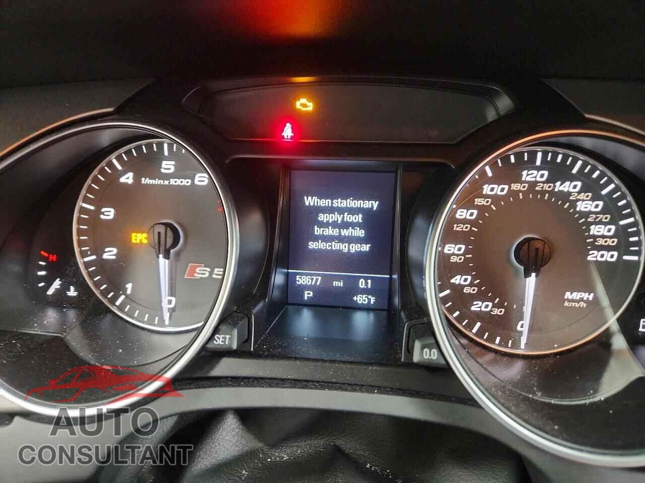 AUDI S5/RS5 2011 - WAUVVAFR7BA024762