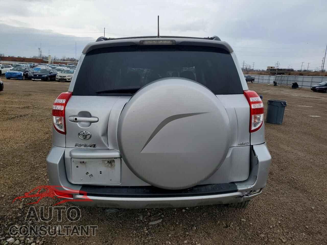 TOYOTA RAV4 2011 - 2T3DF4DV7BW145984