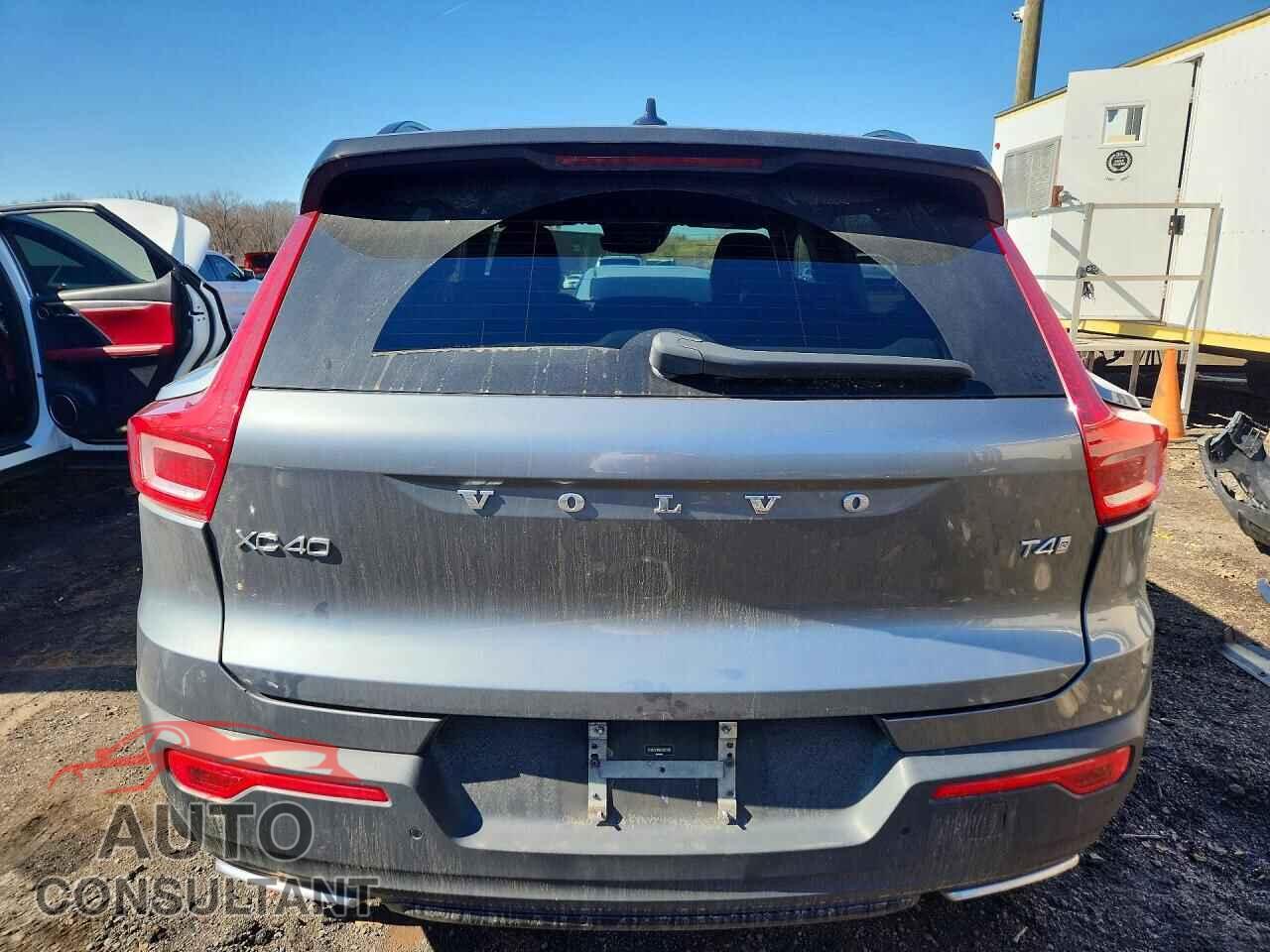 VOLVO XC40 2019 - YV4AC2HM6K2057788