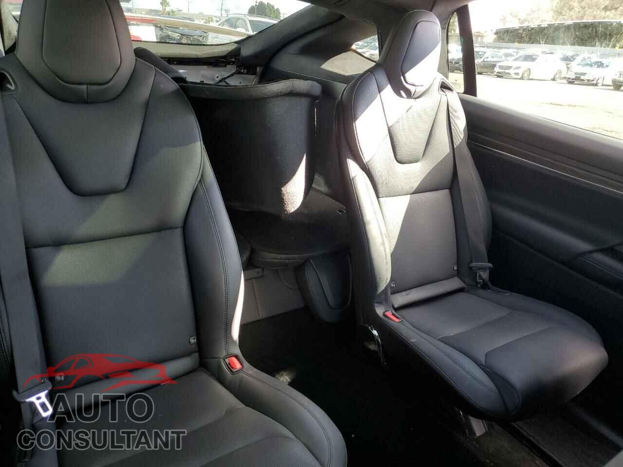 TESLA MODEL X 2023 - 7SAXCBE56PF378957