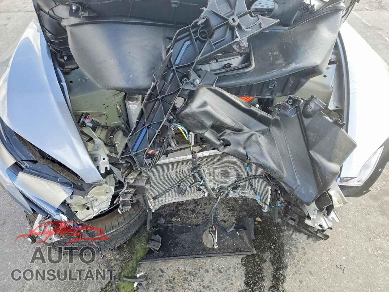 TESLA MODEL 3 2025 - 5YJ3E1EA9SF024548