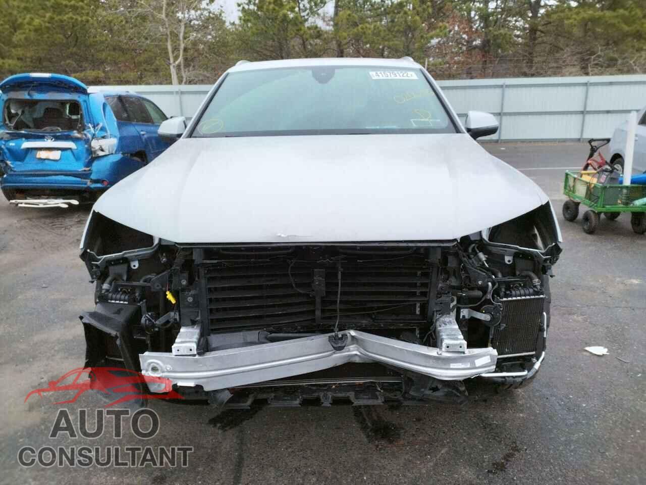 AUDI Q7 2017 - WA1LAAF70HD020056